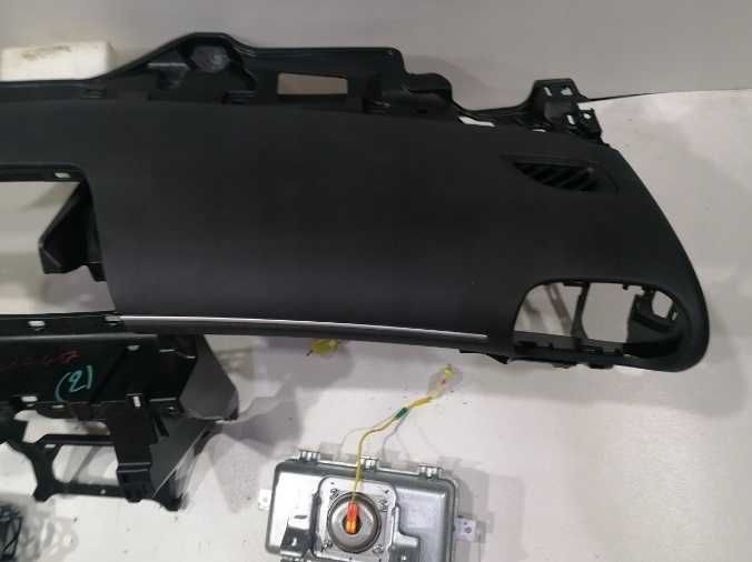 Toyota Yaris 4 CROSS - kit airbag - plansa bord -  centuri siguranta