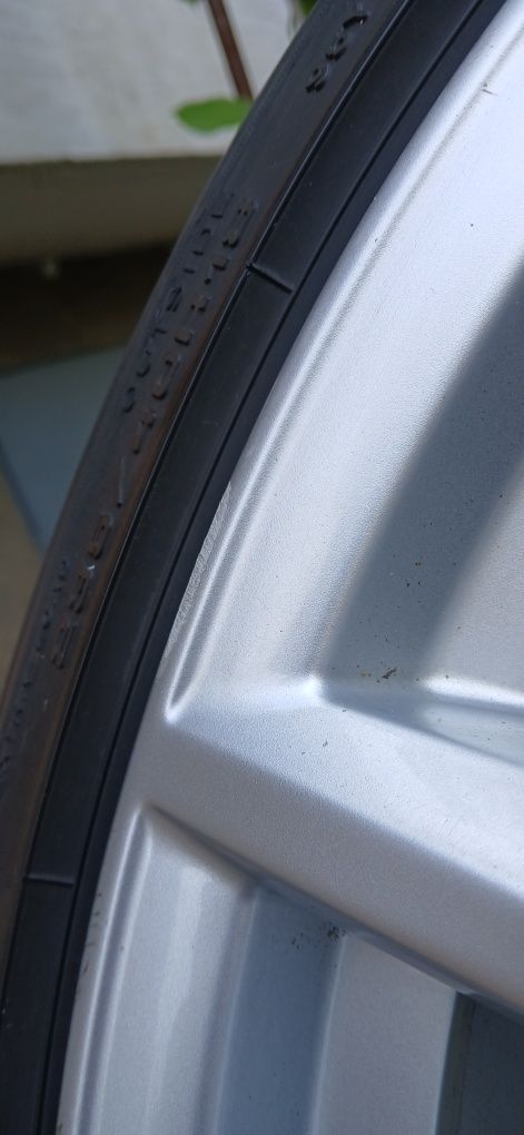 Оригинални джанти Audi 18 с гуми 235/40 Goodyear
