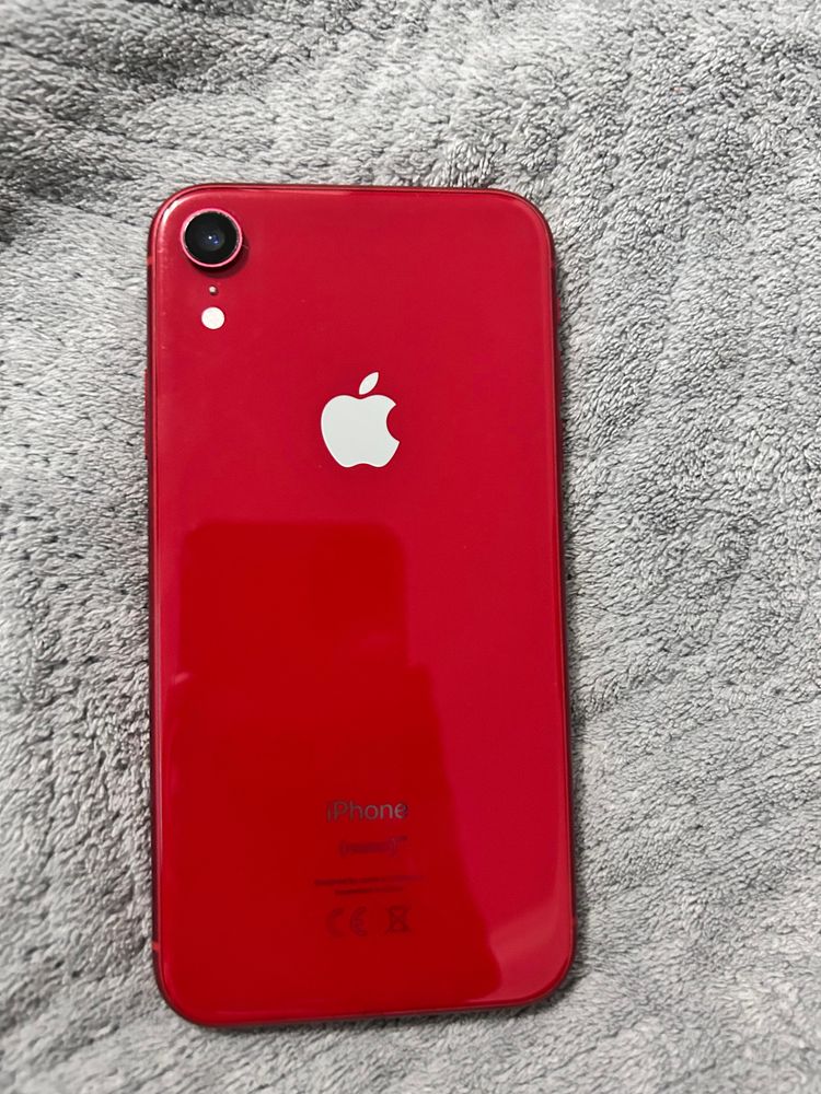 Iphone xr красный