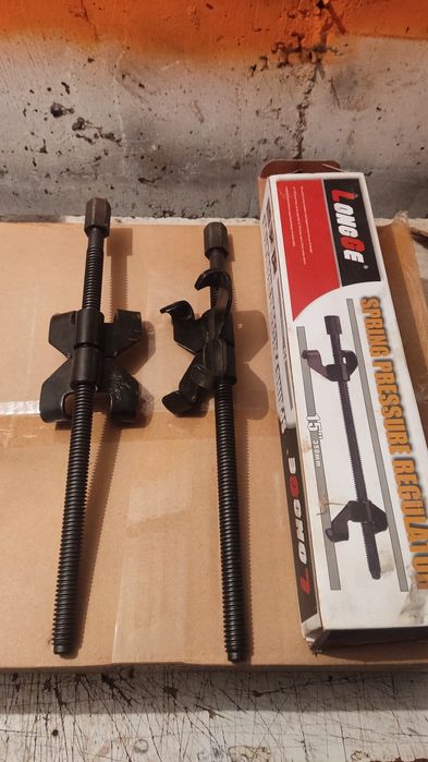 Presă arcuri        .