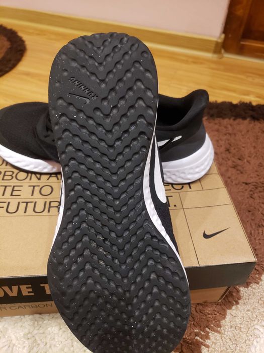 Nike Revolution mărimea 37,5.