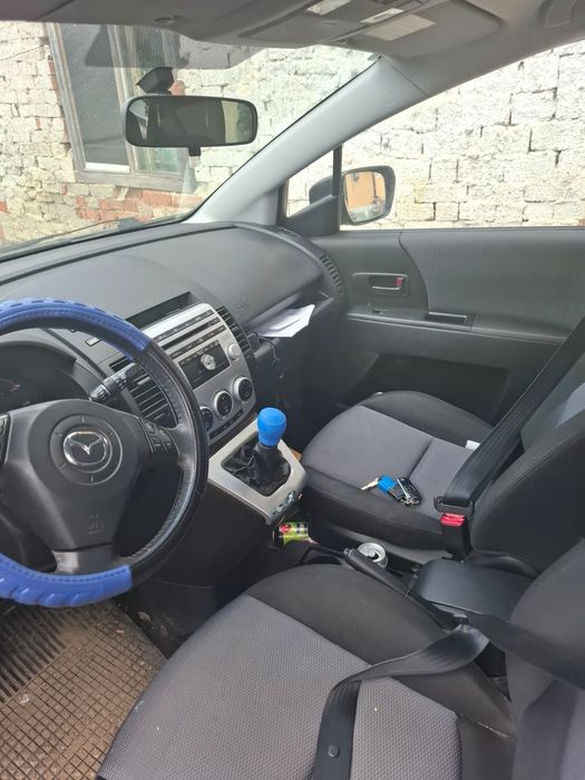 Vand sau schimb Mazda 5
