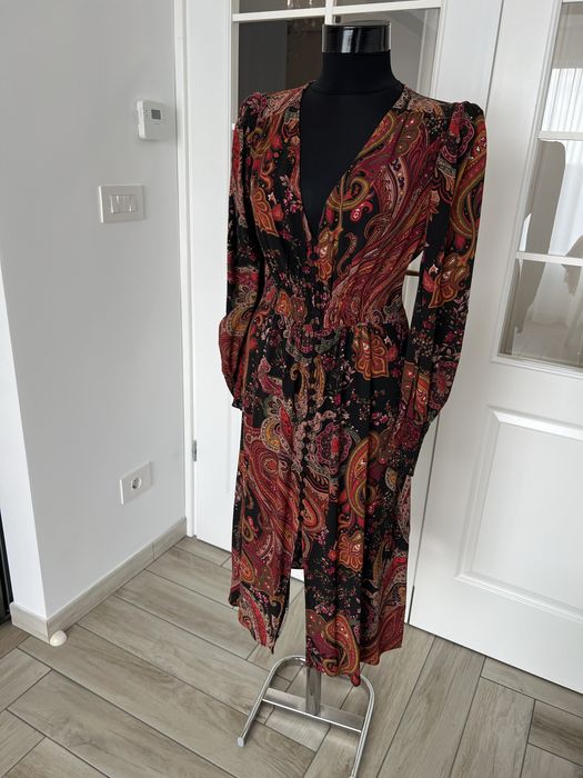 Rochie Zara midi, marimea M