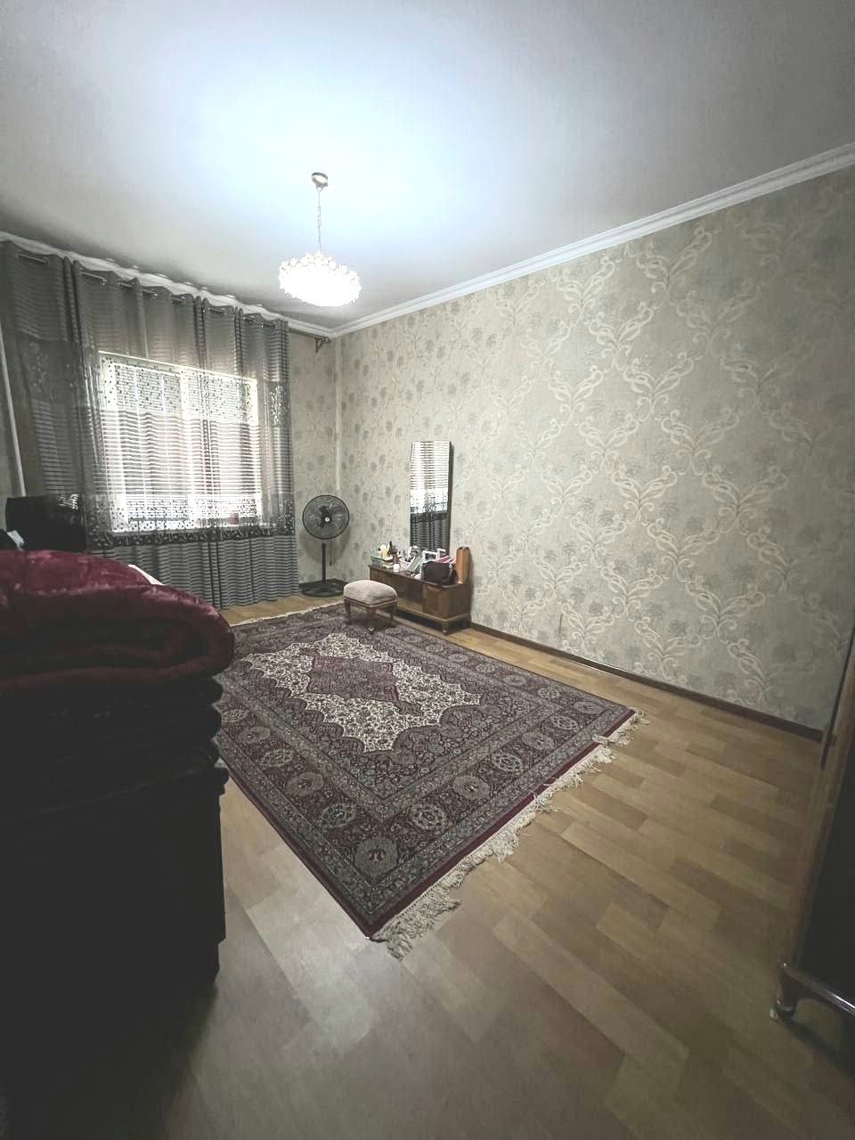 Продаётся 4/8/9 М Улугбекский р-н Хумоюн м-в