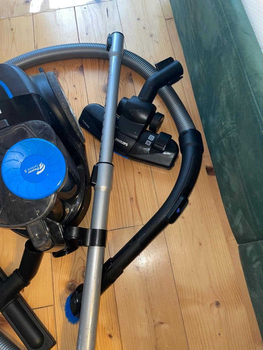 aspirator fara sac Philips PowerPro Compact, Power Cyclone 5