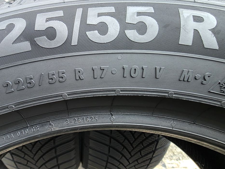 Vând patru anvelope de iarna semperit 225 55 17  dot 2523