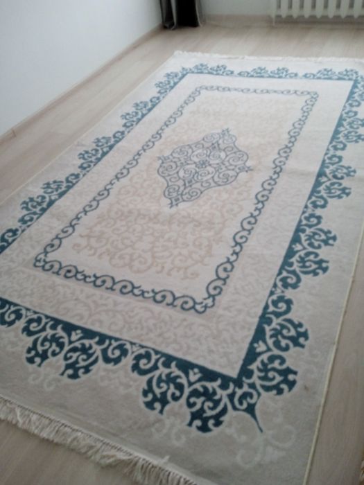 2/3 кілем. 5000 тг