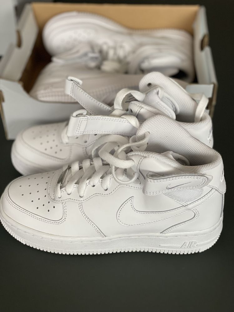 Adidasi Originali Nike Air Force 1 Mid cod DH2933-111