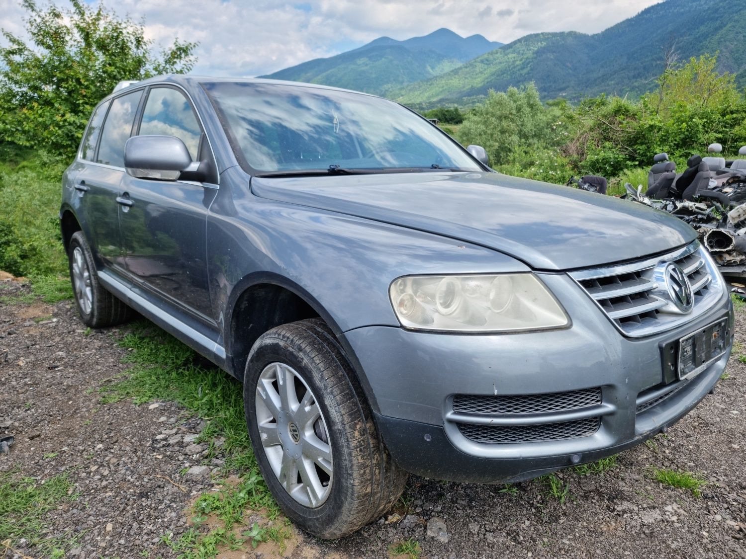 Vw touareg 3.0tdi BKS на части
18 джанта , кожа , навигация, темпомат,