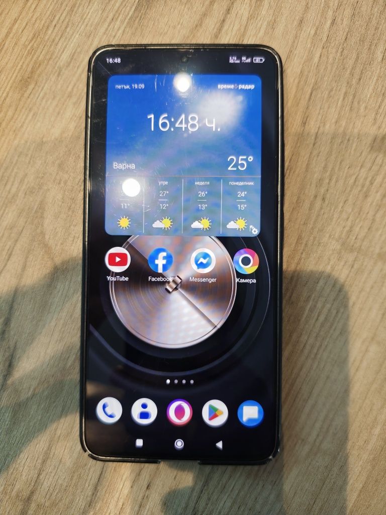Продавам Poco F6 pro