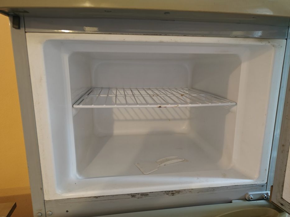 Хладилник NEO с камера