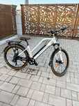 Bicicletă electrică cu 2 baterii