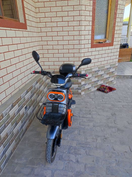 Skuter yangi 3 oy bòldi olinganiga prabeg 1000 km