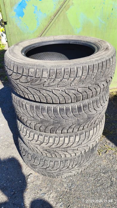 Продам б/у 4-е зимние шины Sailun.