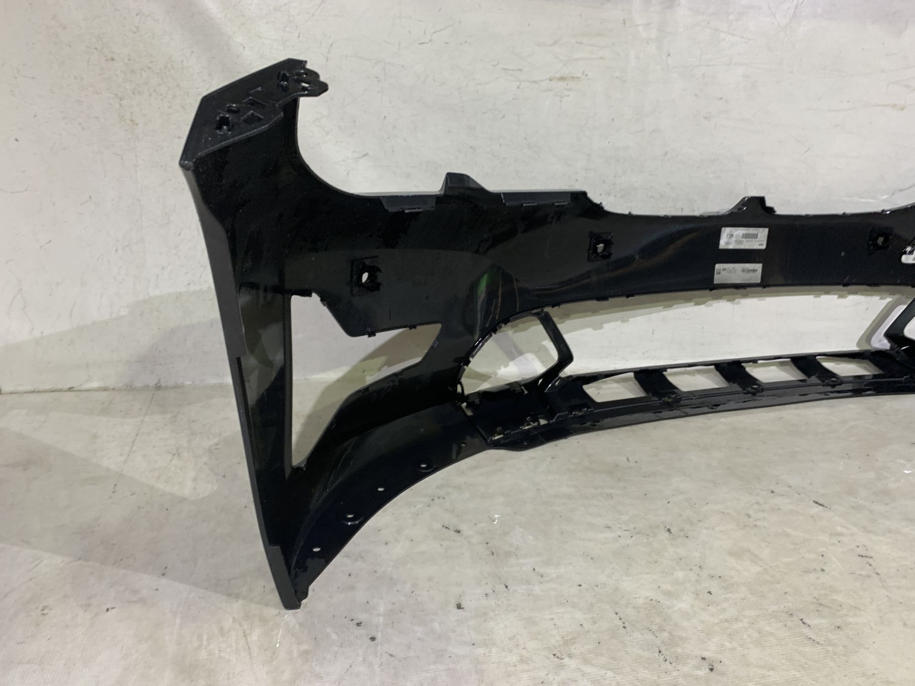 Bara fata BMW Seria 3, G20/G21, Sportline, 2019, 2020, 2021, 2022, 2023, cod origine OE 51117468359, cu gauri pentru senzori de parcare (4).