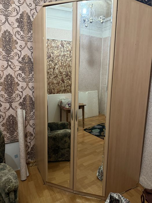 Продам вместительный шкаф