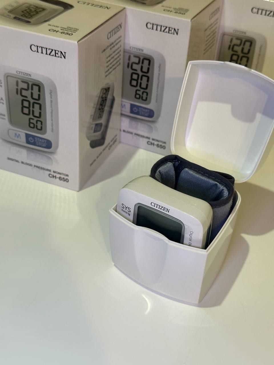 Тонометр электронный японского качества Citizen ch-650