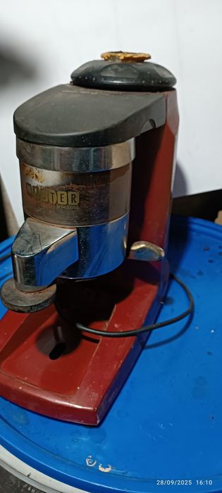 КАФЕ мелачки работещи