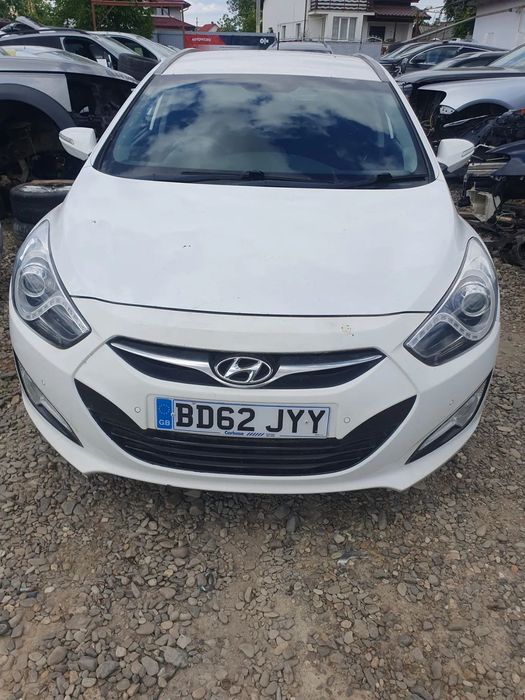 Motor complet fara anexe Hyundai I40 cod D4FD an 2013 1.7 crdi cutie viteza manuala chit injectie pompa inalta inalte rampa injectoare injector bara fata spate navigatie portiera stanga dreapta far faruri Hyundai i20 i30 I35 Kia Sportage Optima Tucson