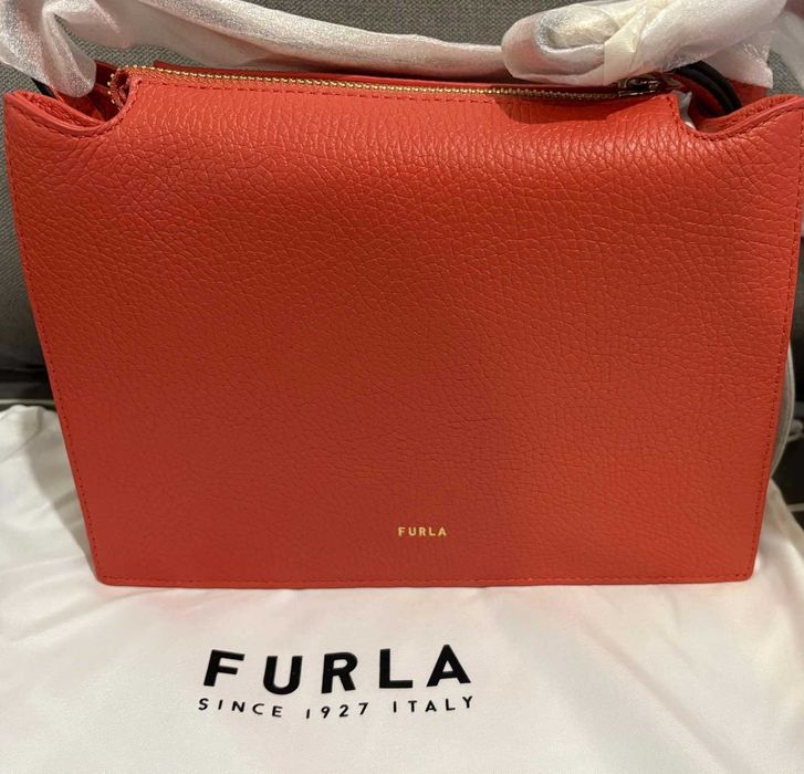 FURLA - чисто нови чанти Furla