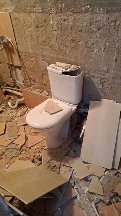 Унитаз бу в хорошем состоянии, не дорого