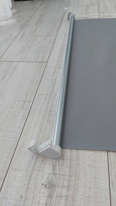 Roleta jaluzea gri 163 x 71 cm opaca 80%  Vand 6 jaluzele rolete