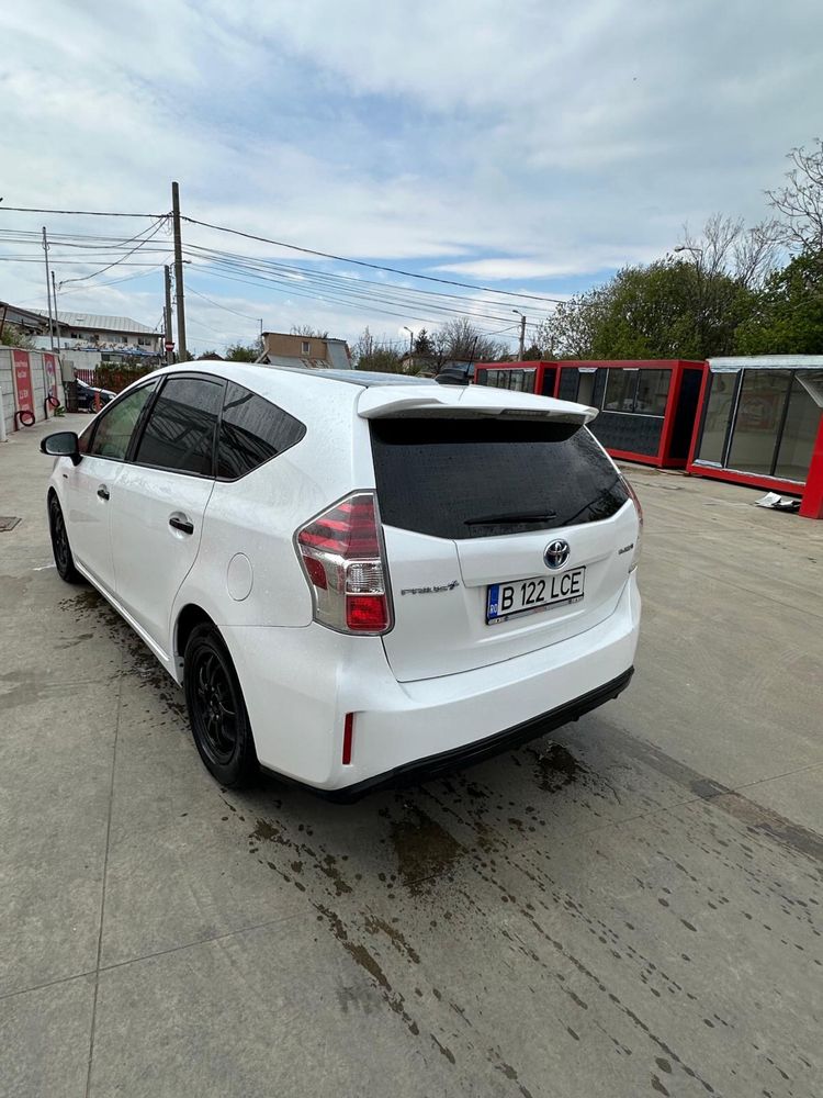 Toyota Prius+ 2018