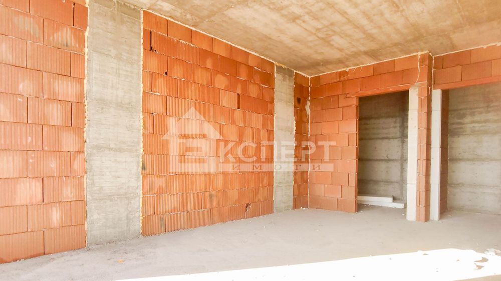 Продава се Тристаен апартамент в Пловдив, Христо Смирненски - 123 кв.м за 1402 €/кв.м - Снимка #9