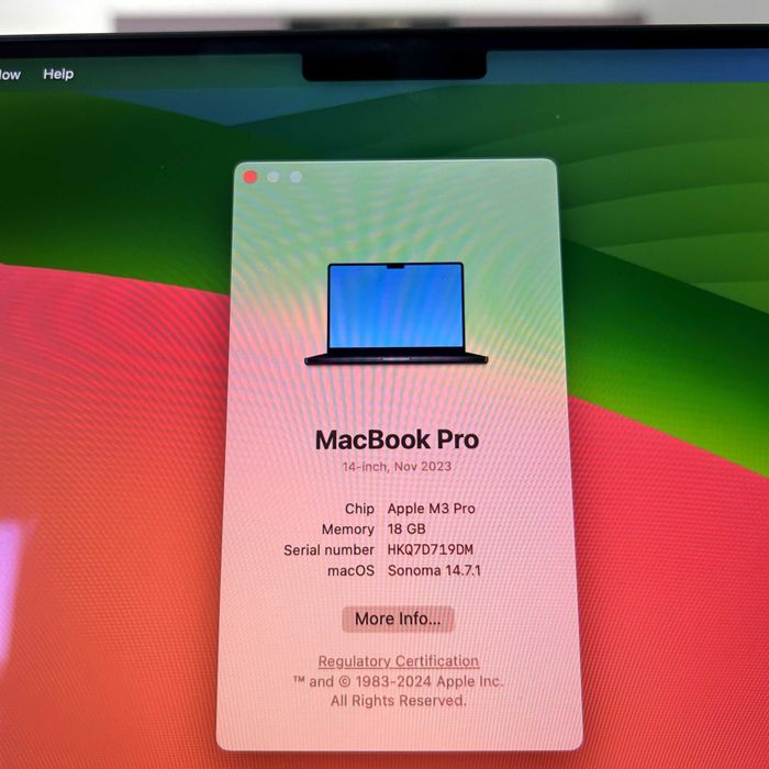 Apple MacBook Pro 14" M3 Pro | 18 GB RAM | Отлично състояние