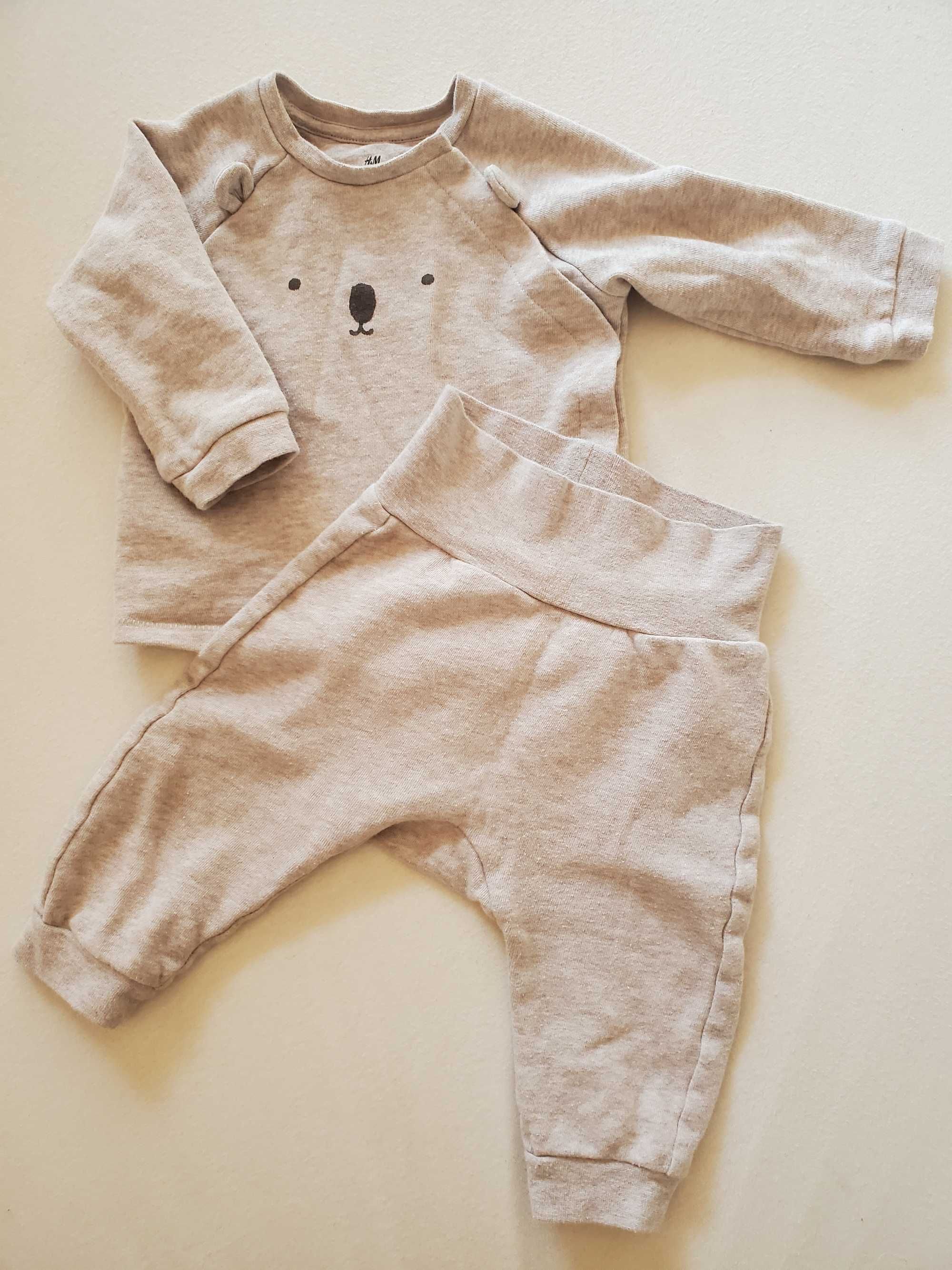 Seturi hanorac-pantaloni, H&M (74cm) si Carter's(12m)