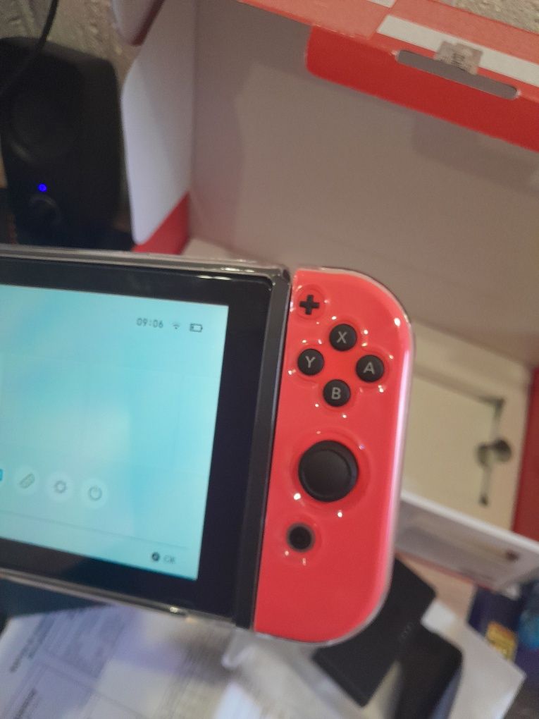 Nintendo Switch в гаранция и подаръци