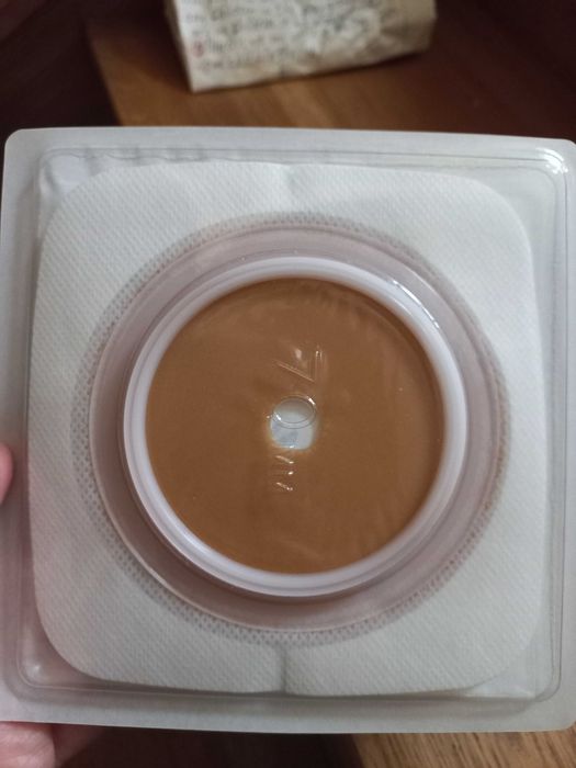 Отдам Колоностомные мешки Комбигезив 25