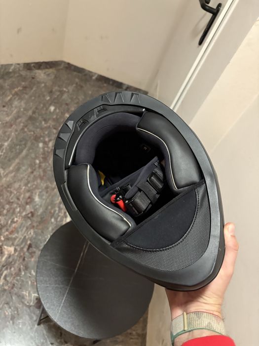 Каска за мотор Scorpion EXO 930