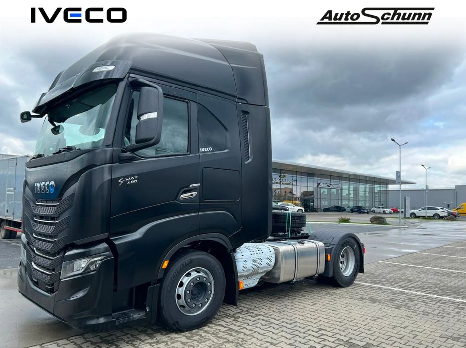 Iveco S-Way Iveco S-Way IVECO S-Way AS440S49T/P/Cap tractor NOU / Living+Retarder