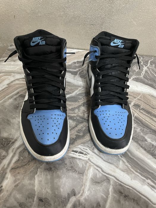 Jordan 1 high UNC toe