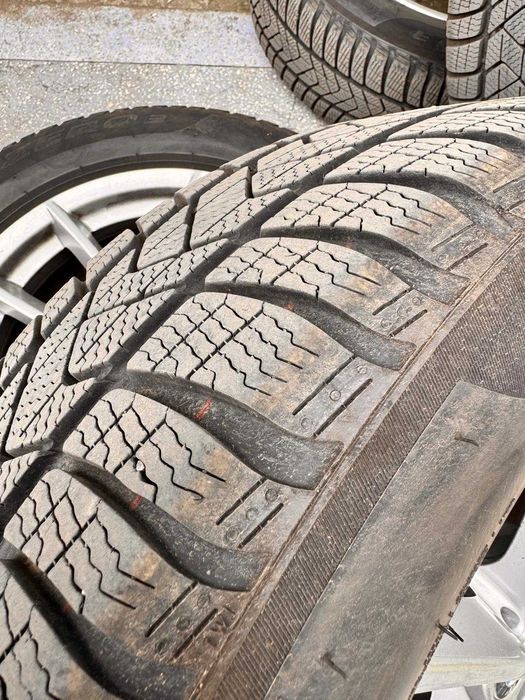 Roti iarna BMW X3 X5 G01 G02 - Anvelope 225/60/18 si Jante Aproape Noi