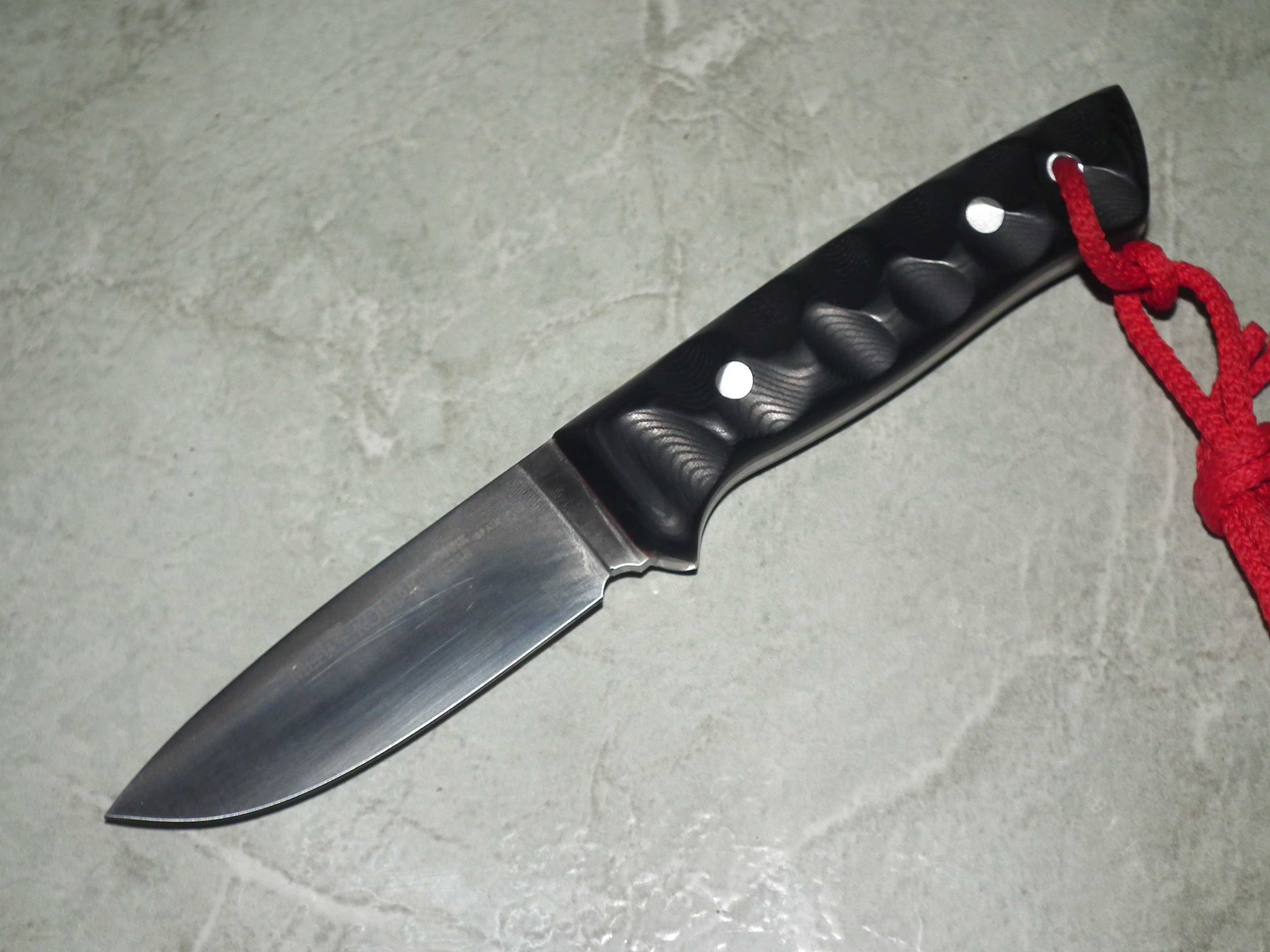 Cutit vánátoare neutilizat Muela Kodiak - SV.M/K cutie + toc kydex