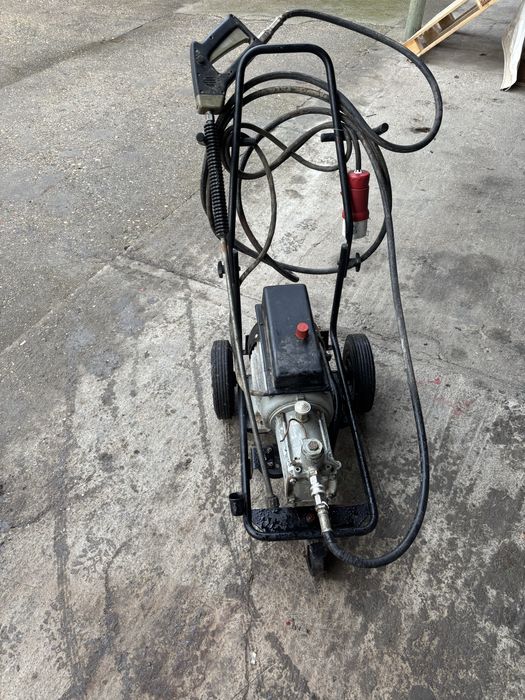 Vand Aparat Popma  de spalat cu presiune trifazica