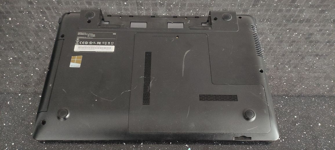 Carcasa + Tastatura + Dvd - Samsung NP300E5C NP300 series