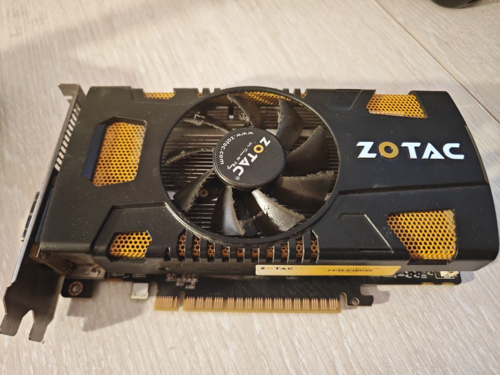 Видеокар Zotak GTX 550 TI