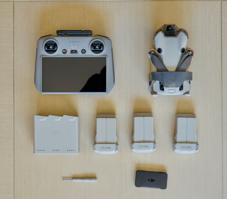 Дрон DJI Mini 4 Pro Fly More Combo - 3 батерии