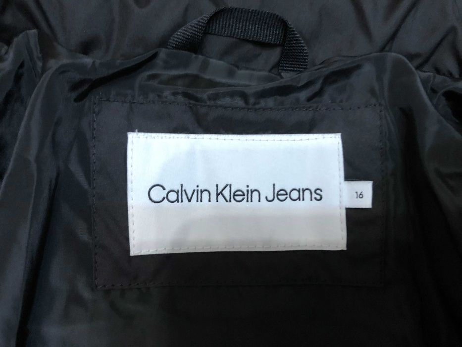 CALVIN KLEIN  зимно яке  16 год.
