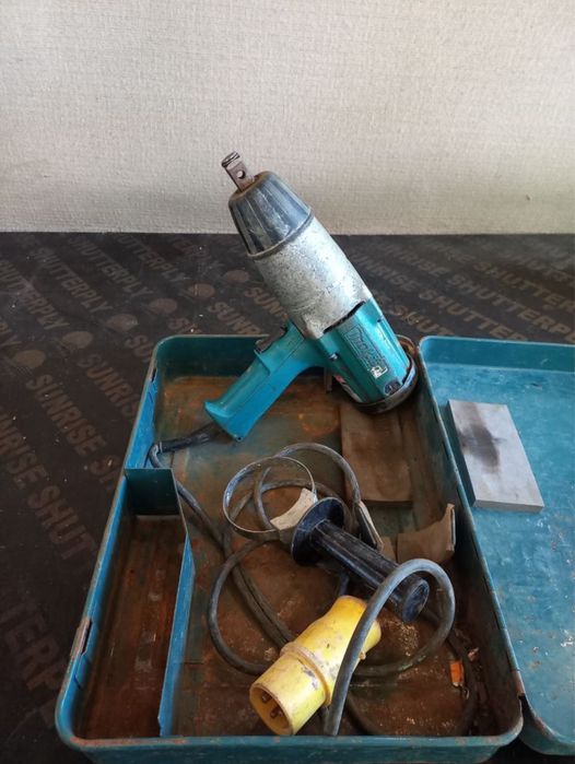 Гайковерт Makita работи перфектно