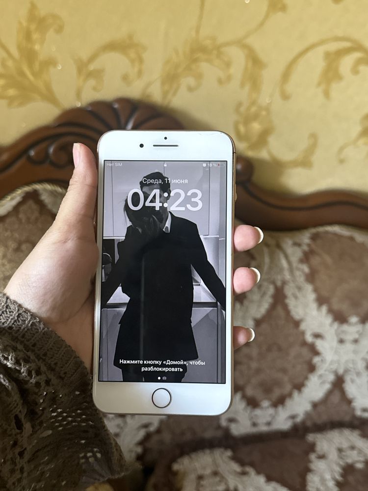 Срочно Iphone 8 +  сотилади. Нархини келиштириб бераман!