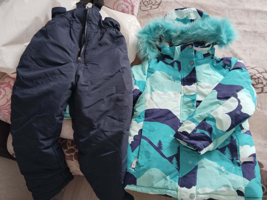 Продам верхнюю одежду для девочки на возраст от 5-8 лет