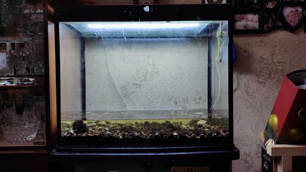 Продам аквариум на 130 литров