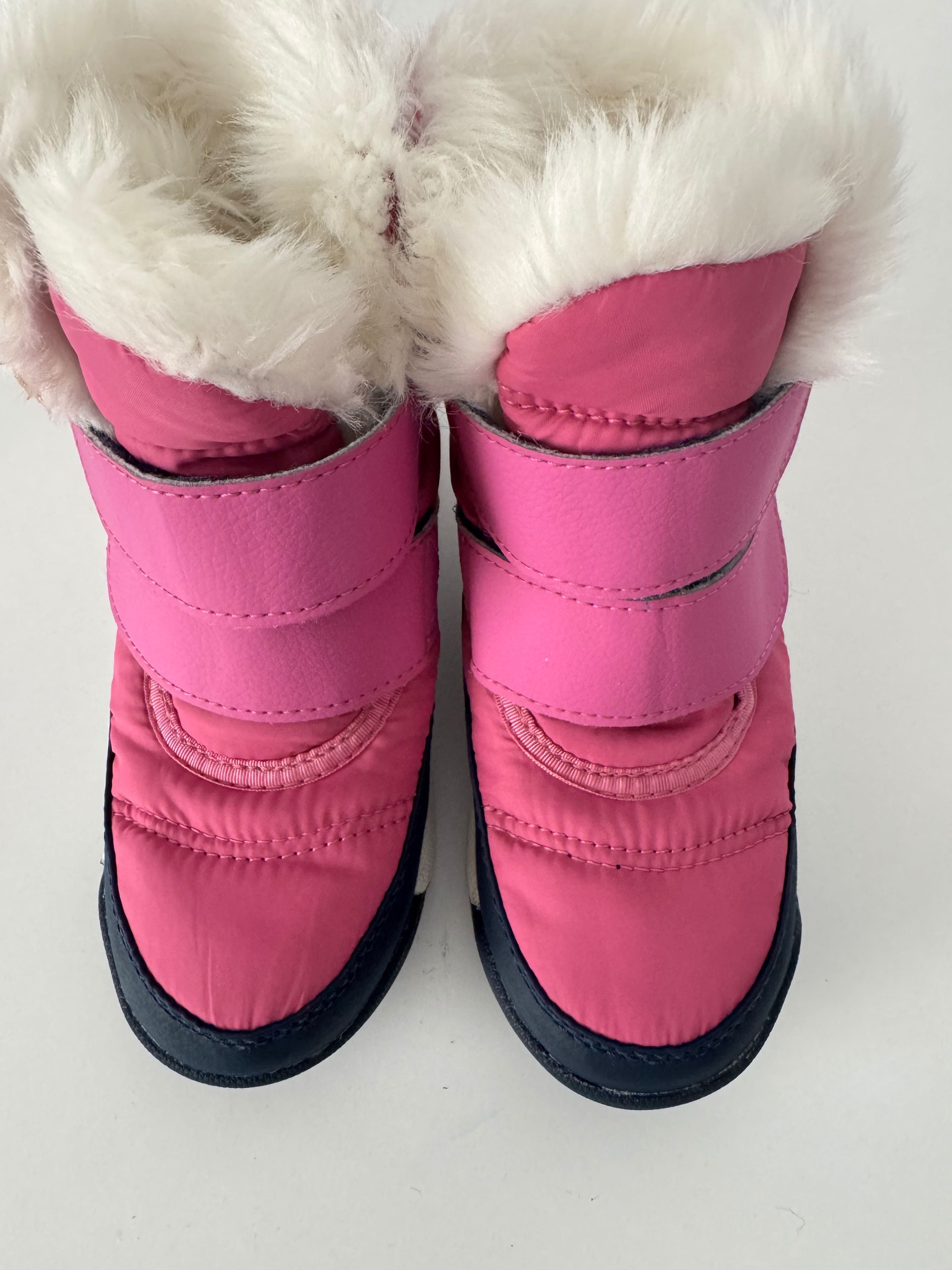 Cizme de zăpadă fatǎ. Marca Sorel . Mărimea 27 (15 cm)