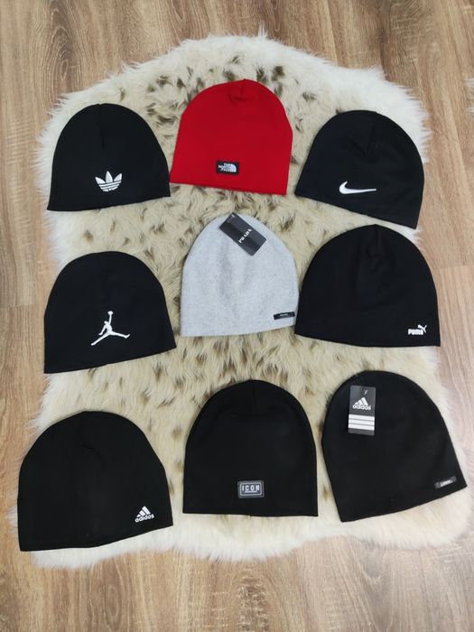 Căciula Jordan Caciula CK Caciula Nike Caciula HUGO Boss Caciula Under