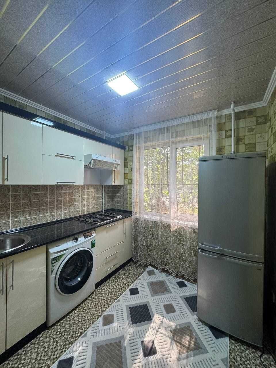 2 xona 3 xonaga o'zgartirilgan kvartira sotuvda