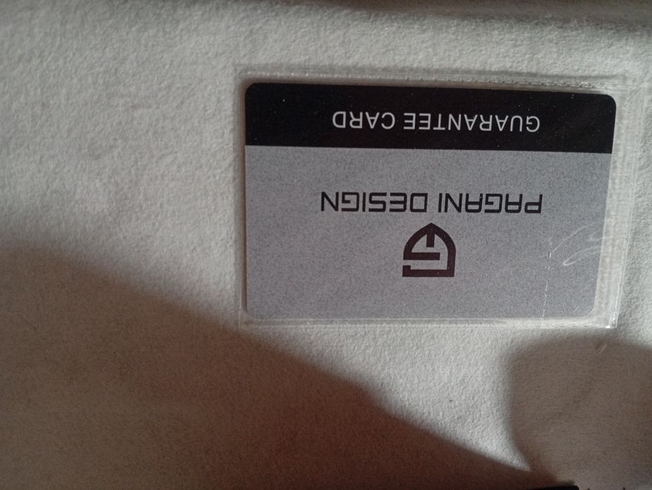 Часовник Само навиващ! НОВ